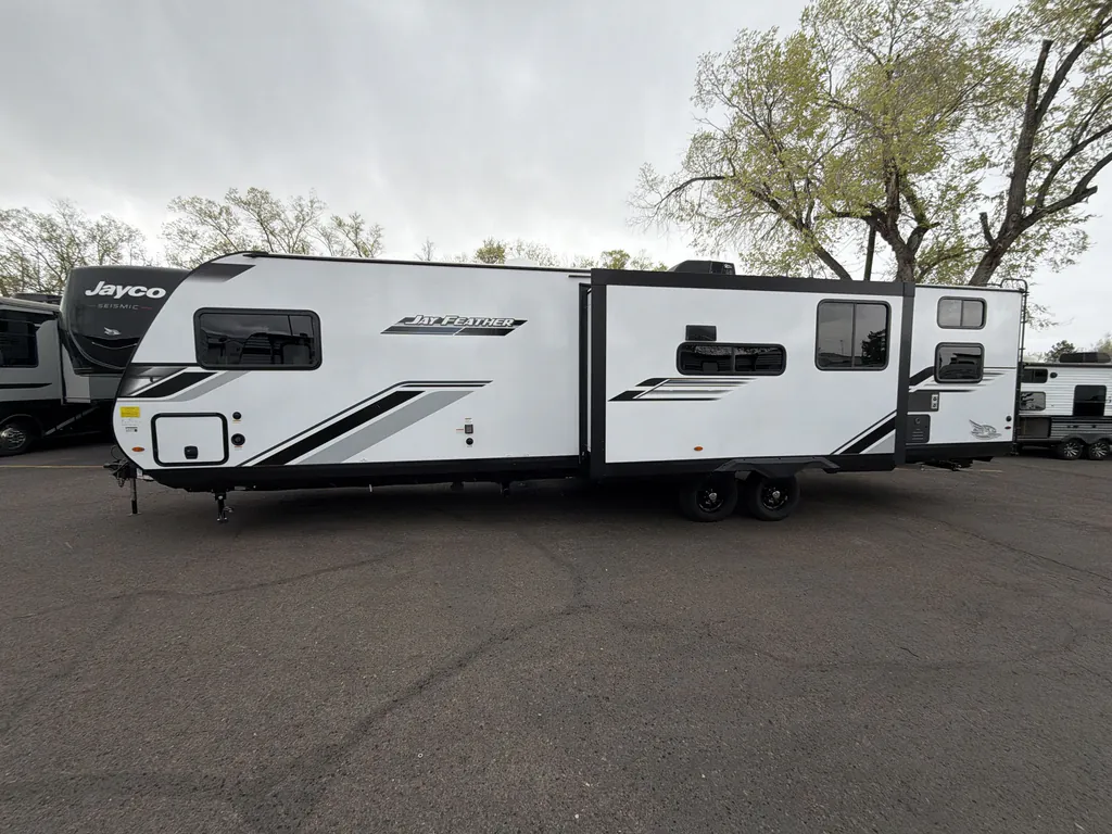 2026 Jayco Jay Feather 32QBH, Photos photo 6