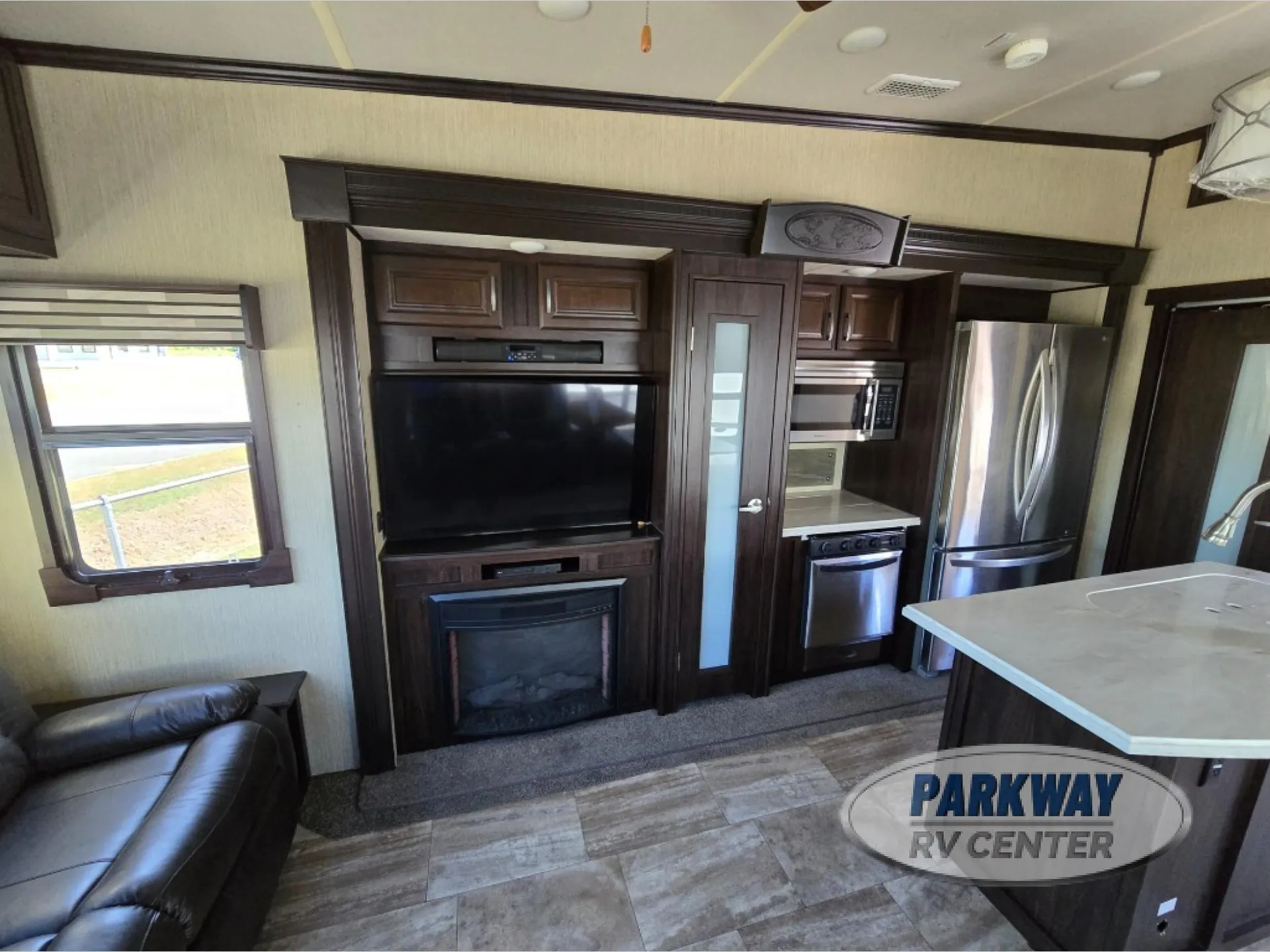 2018 Palomino Columbus 1492 378MB - Photo 3