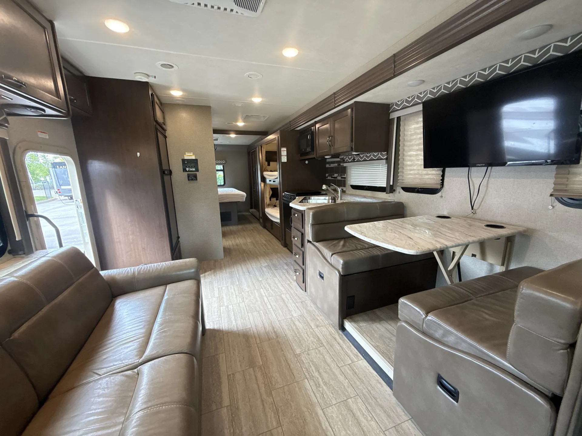 2020 Thor Motor Coach Freedom Traveler A32 - Photo 4
