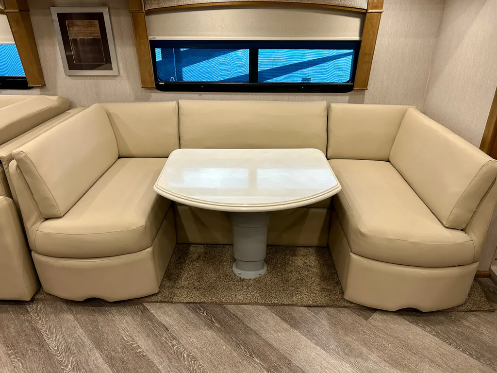 2020 Fleetwood Pace Arrow LXE 38K, Photos photo 6