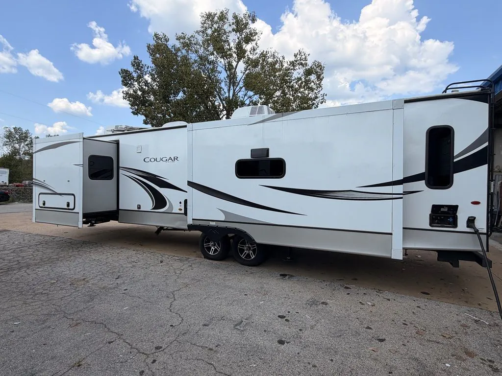 2022 Keystone Cougar Half-Ton 33RLI - Photo 4