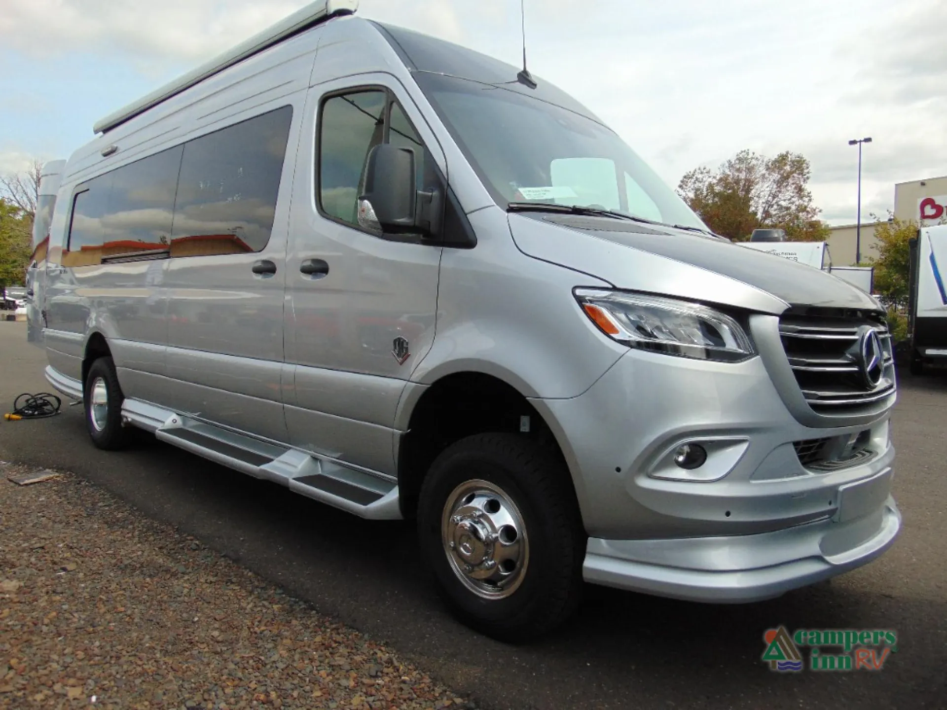 2025 OGV Luxury Coach V-RV 2TBA - Photo 2