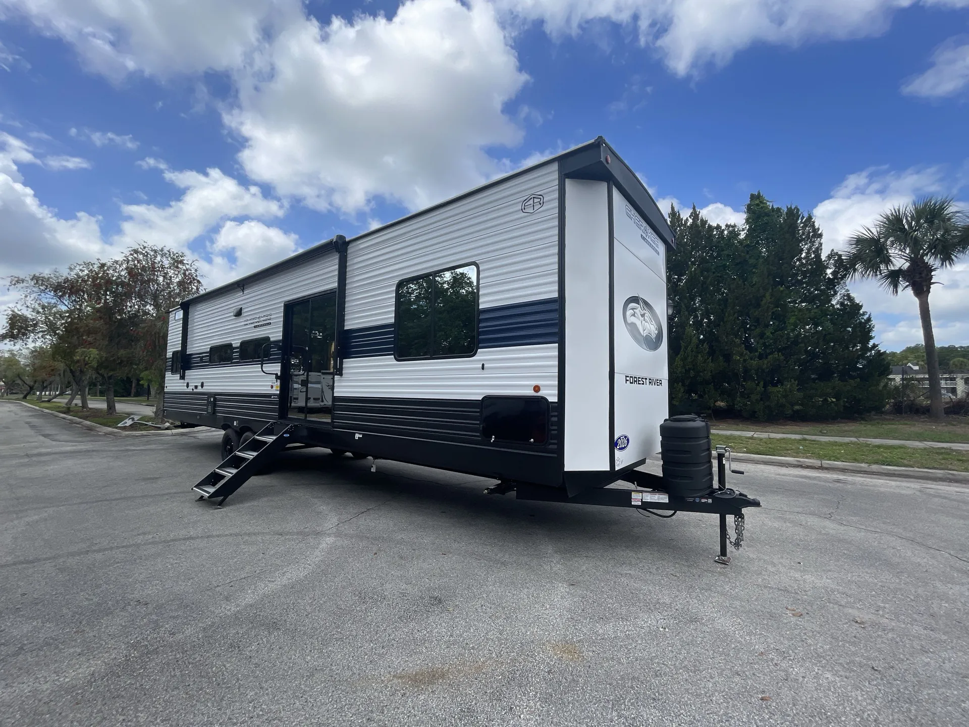 2026 Forest River Cherokee Timberwolf 39TN - Photo 2