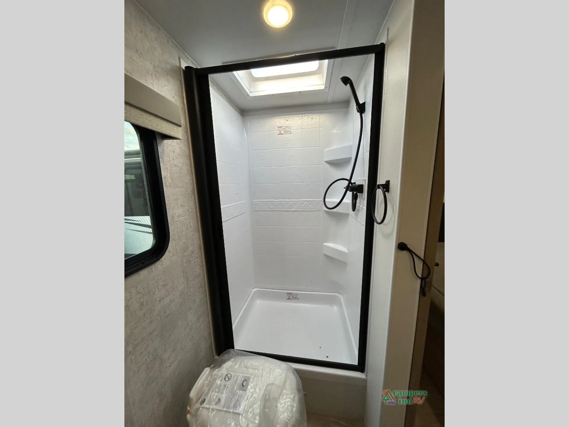 2025 Winnebago Minnie 2730FK - Photo 4