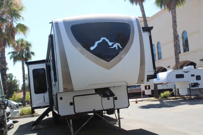 2019 Highland Ridge Mesa Ridge 314RLS - Photo 3