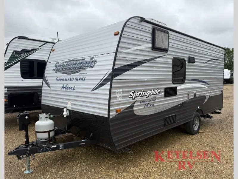 2017 Keystone Springdale Mini 1850FL - Photo 3