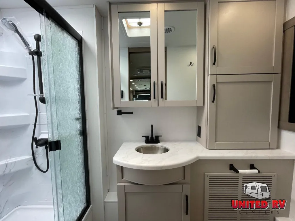 2027 Entegra Coach Vision XL 36C, Photos photo 38