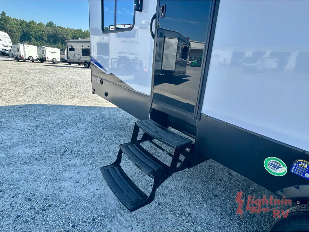 2026 Forest River Vengeance Rogue Armored 32L132, Photos photo 42