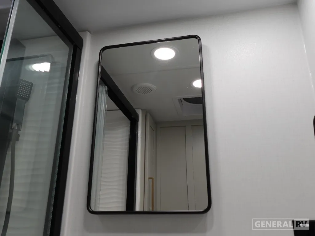 2026 Brinkley Model G 4100, Photos photo 16