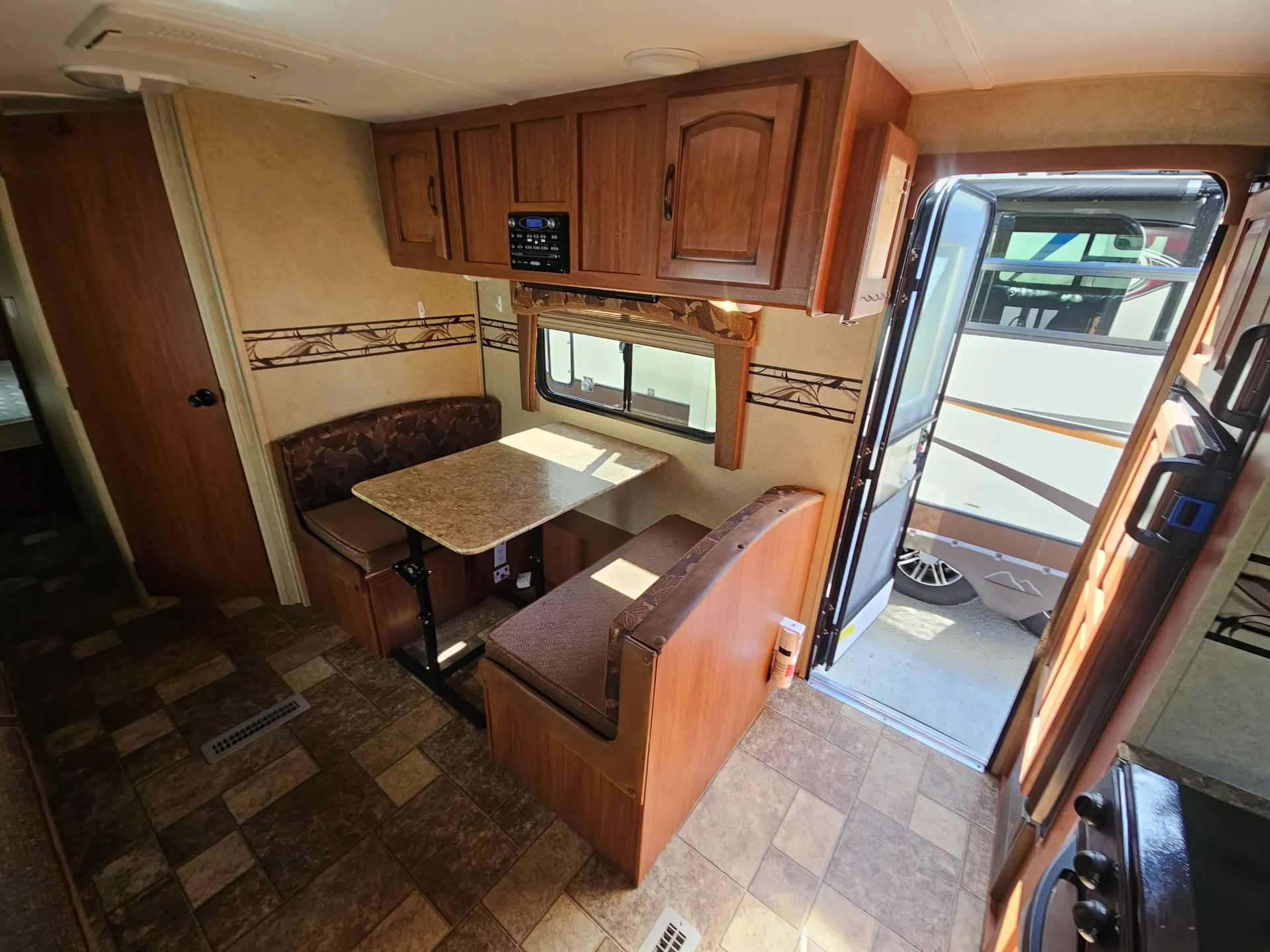 2012 Forest River Surveyor SV-264 — Photo 6
