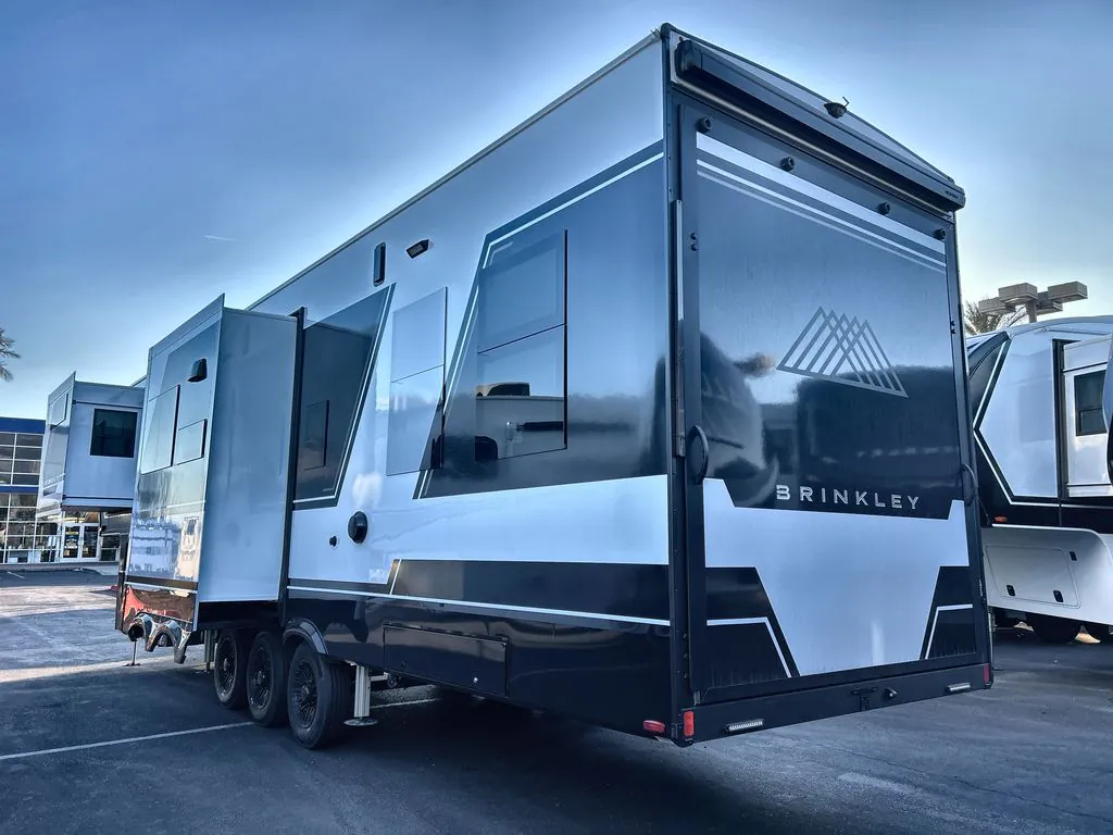 2026 Brinkley Model G 3520, Photos photo 4