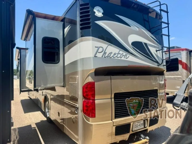 2013 Tiffin Motorhomes Phaeton Used    40 QTH - Photo 4