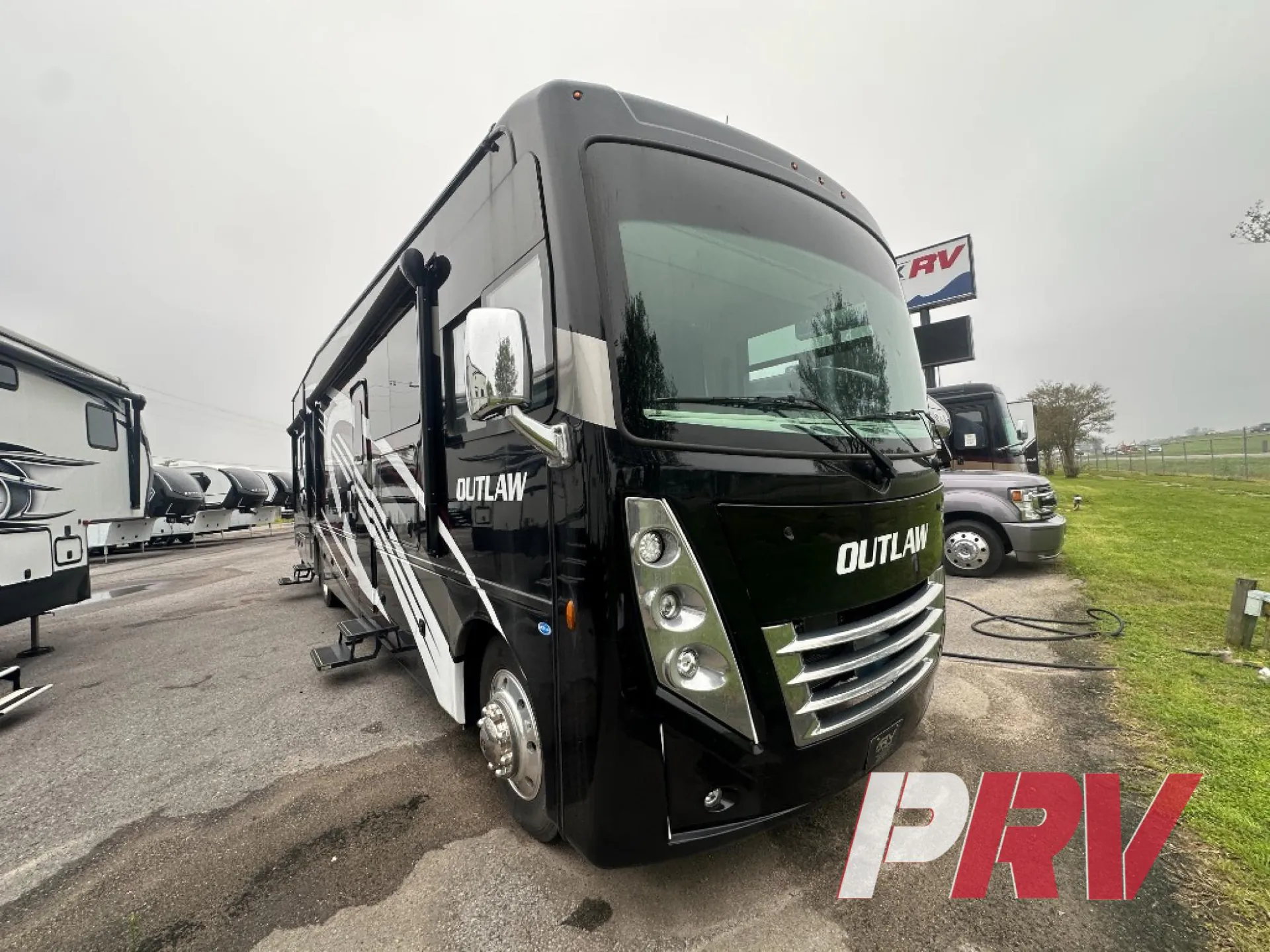2023 Thor Motor Coach Outlaw 38KB - Photo 2