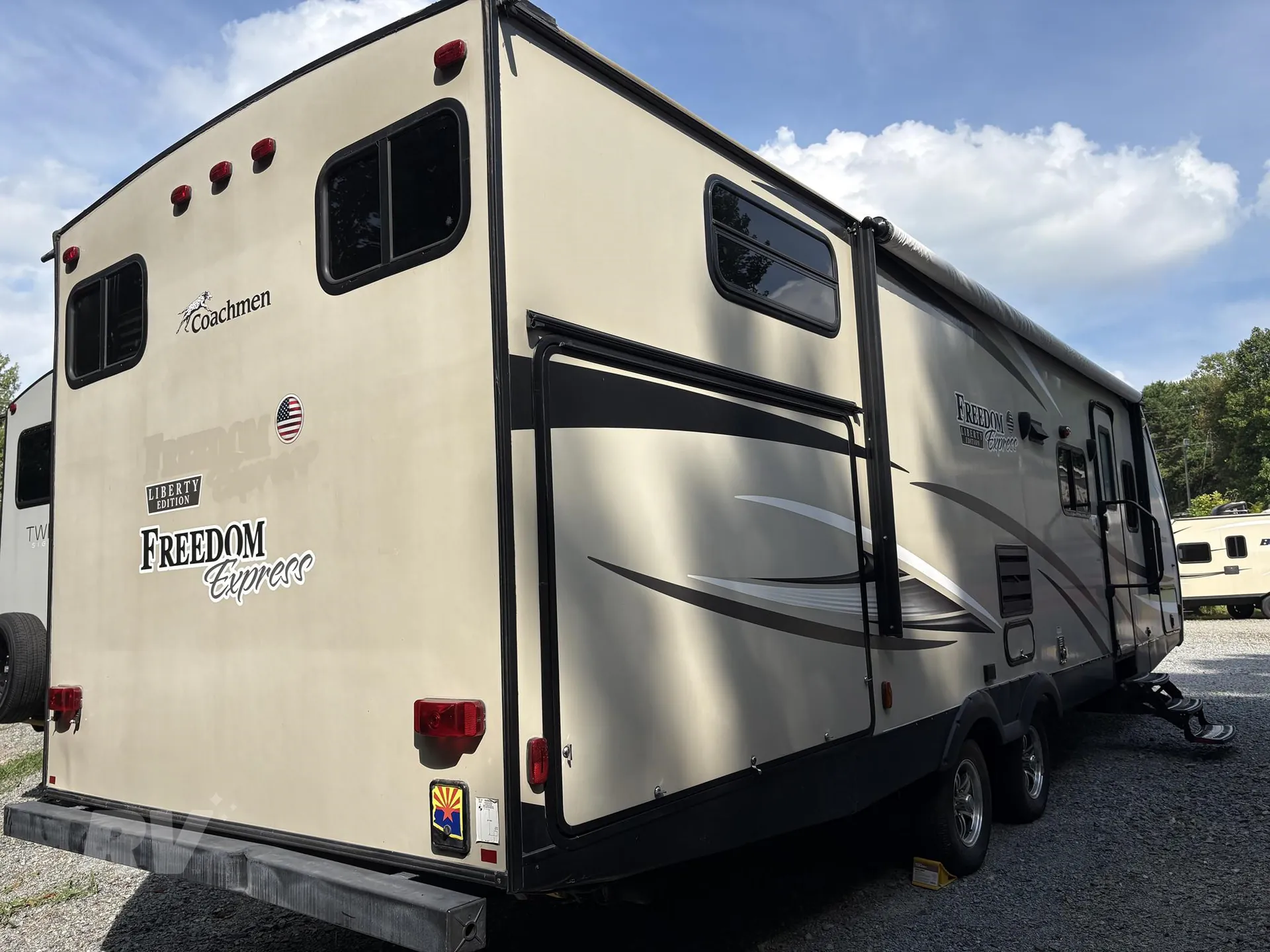 2016 Coachmen Freedom Express 292BHDS - Photo 4