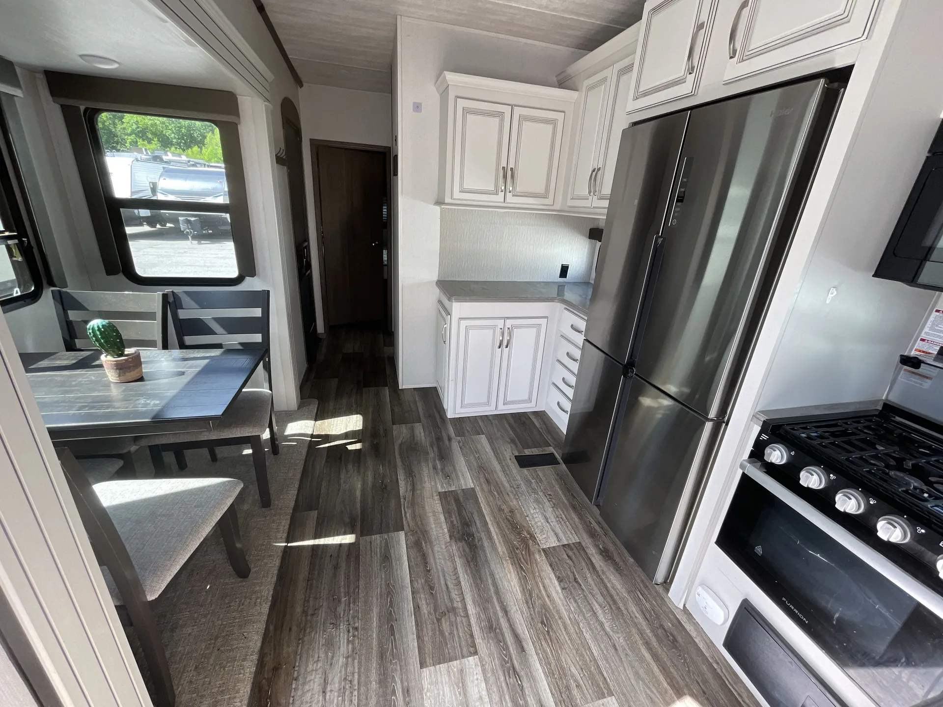 2021 Keystone Cougar 354FLS — living area main
