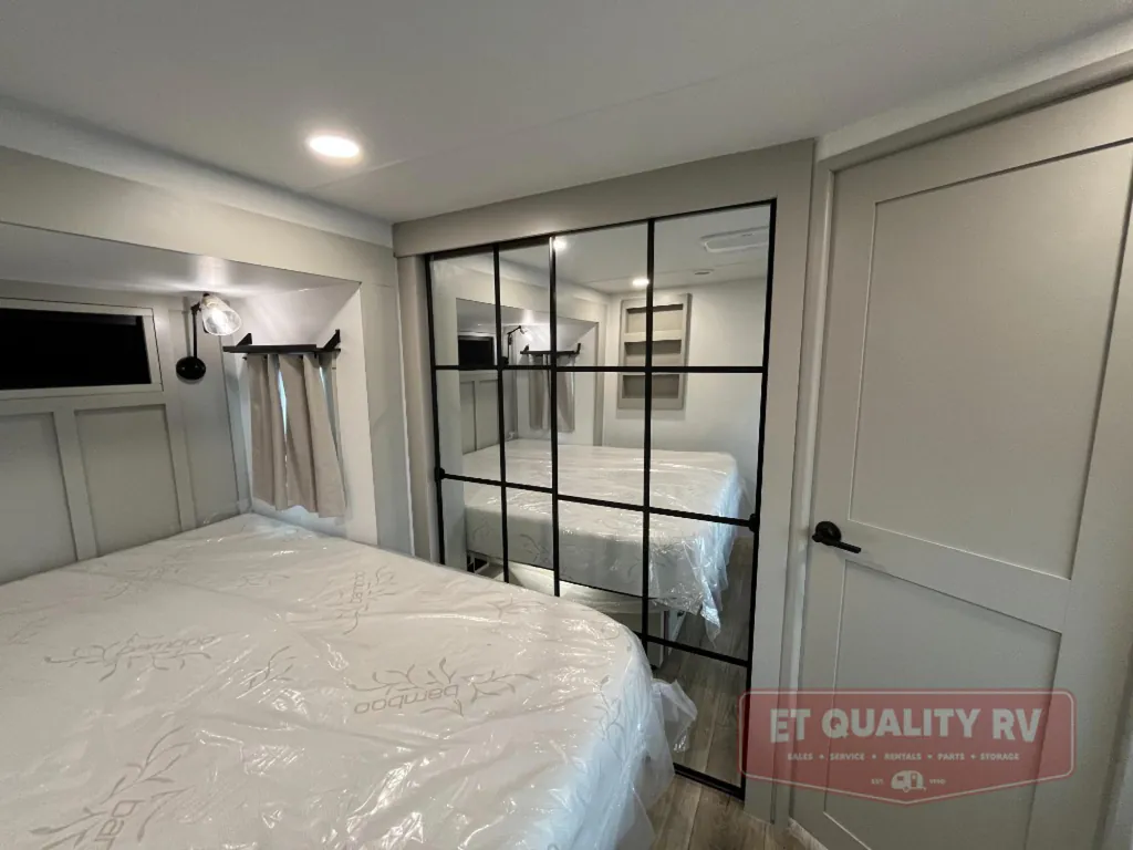 2026 Brinkley Model G 4150, Photos photo 56