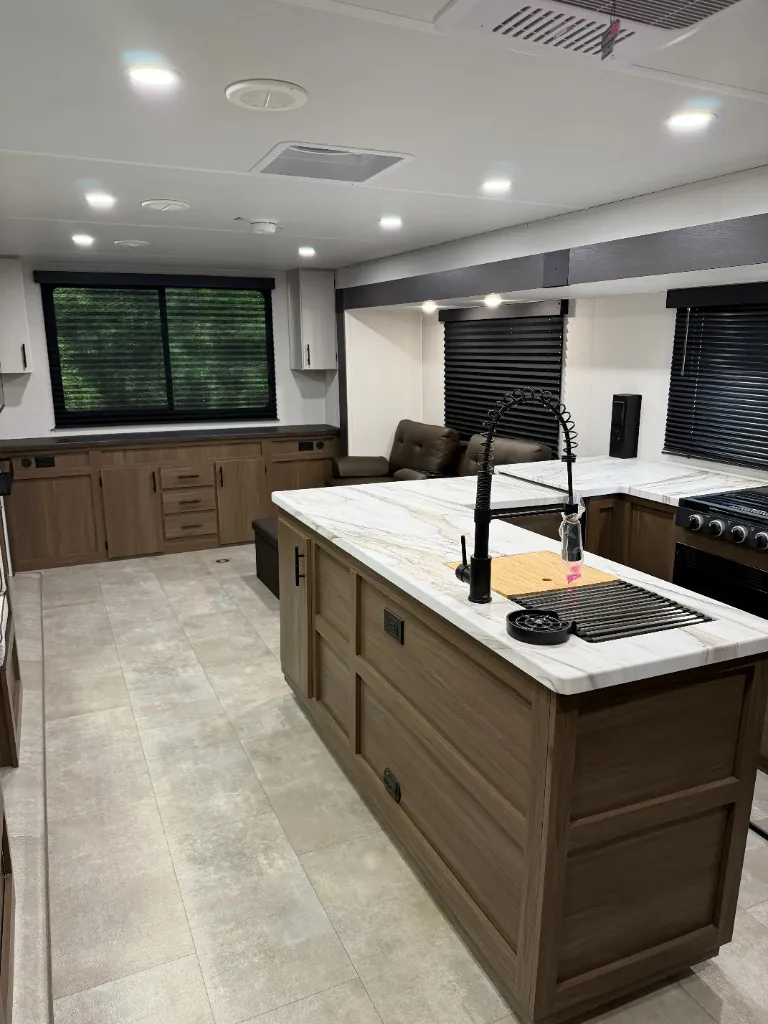 2027 Forest River Tracer 286RL, Photos photo 8