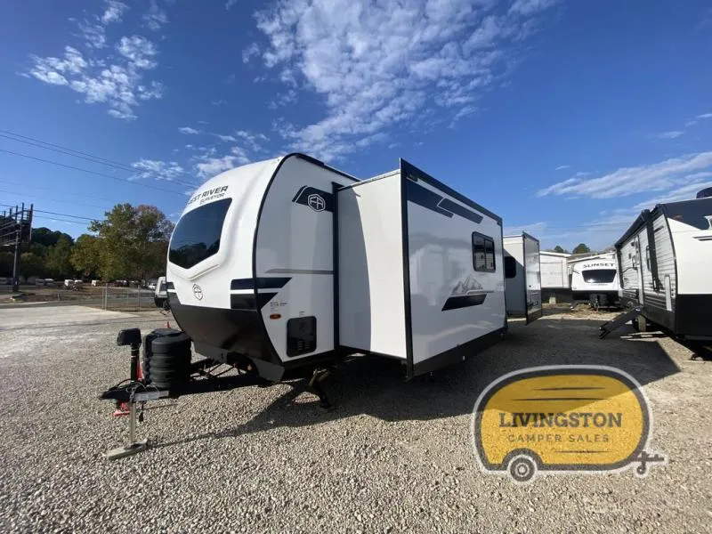 2025 Forest River Grand Surveyor 275FKBS - Photo 4