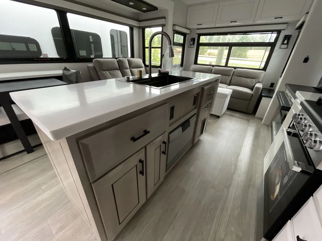 2026 Jayco Pinnacle 36FBTS, Photos photo 43