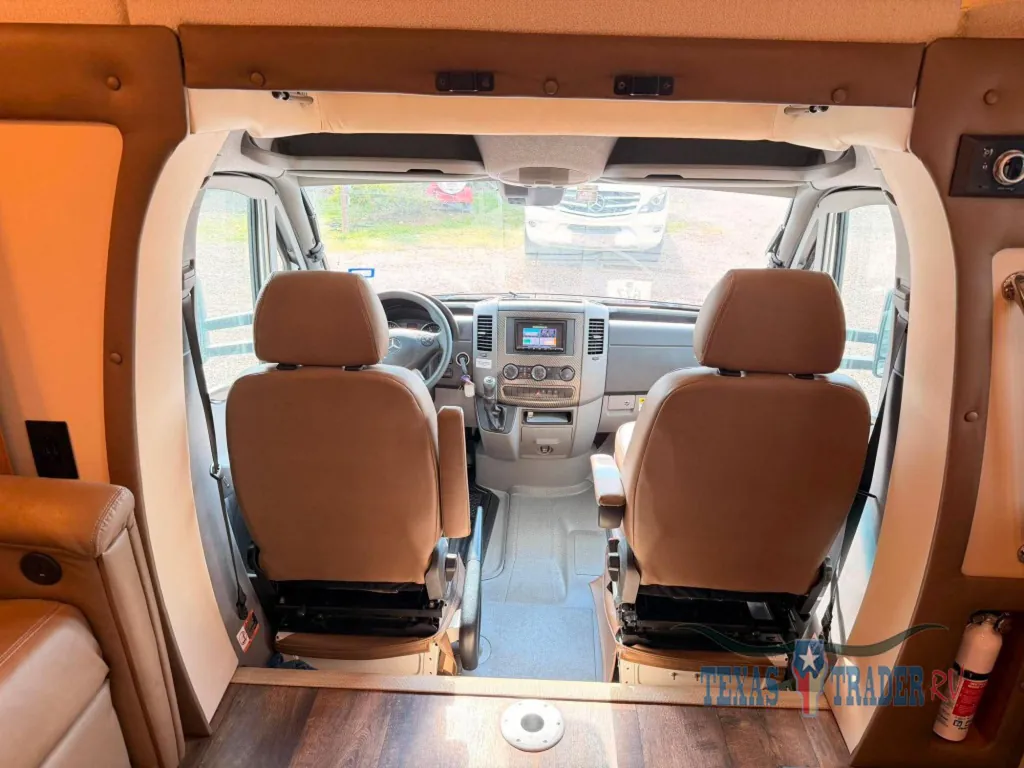 2019 Tiffin Wayfarer 24 TW, Photos photo 4