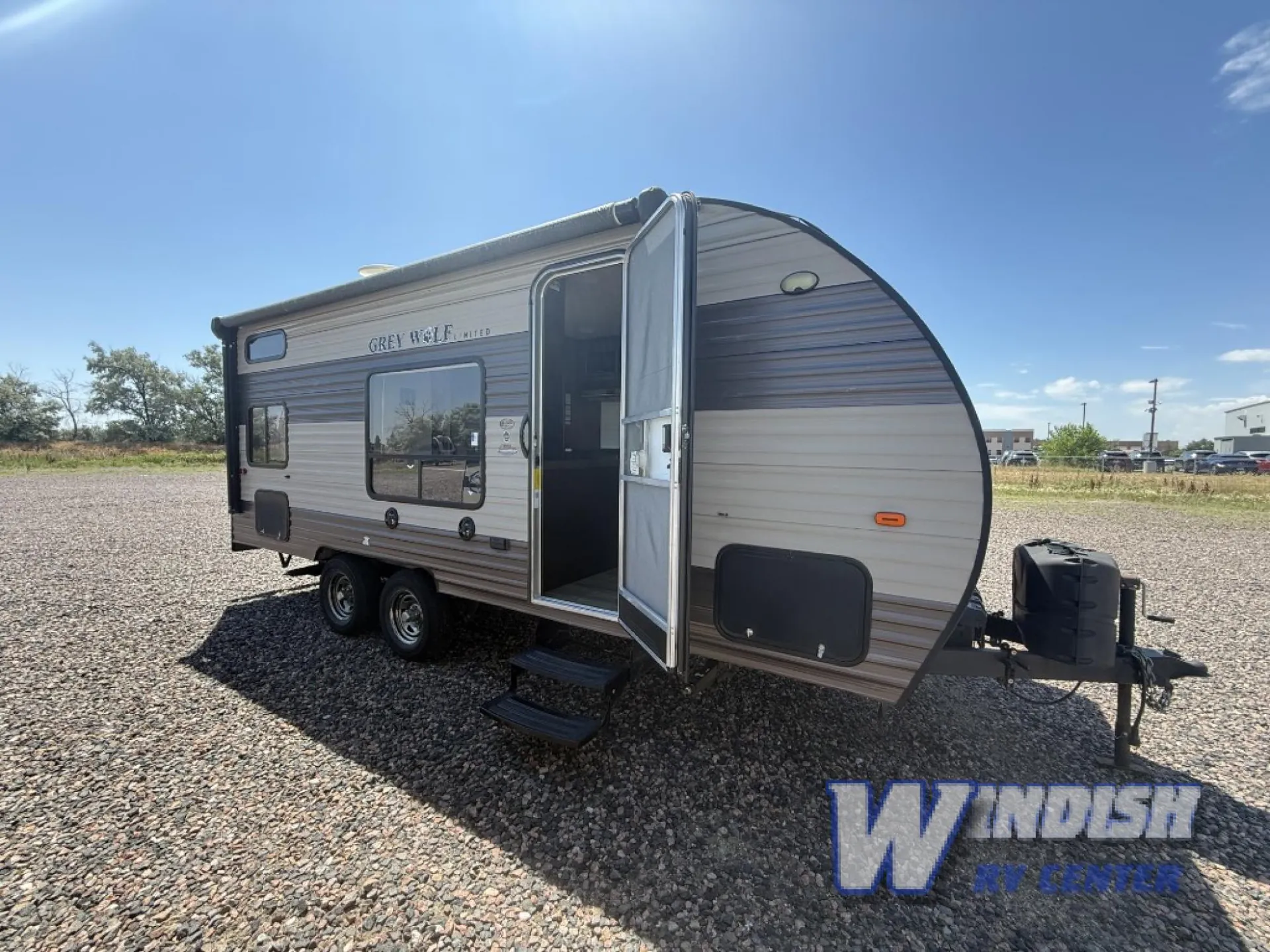 2017 Forest River Cherokee Grey Wolf 17BHSE - Photo 2