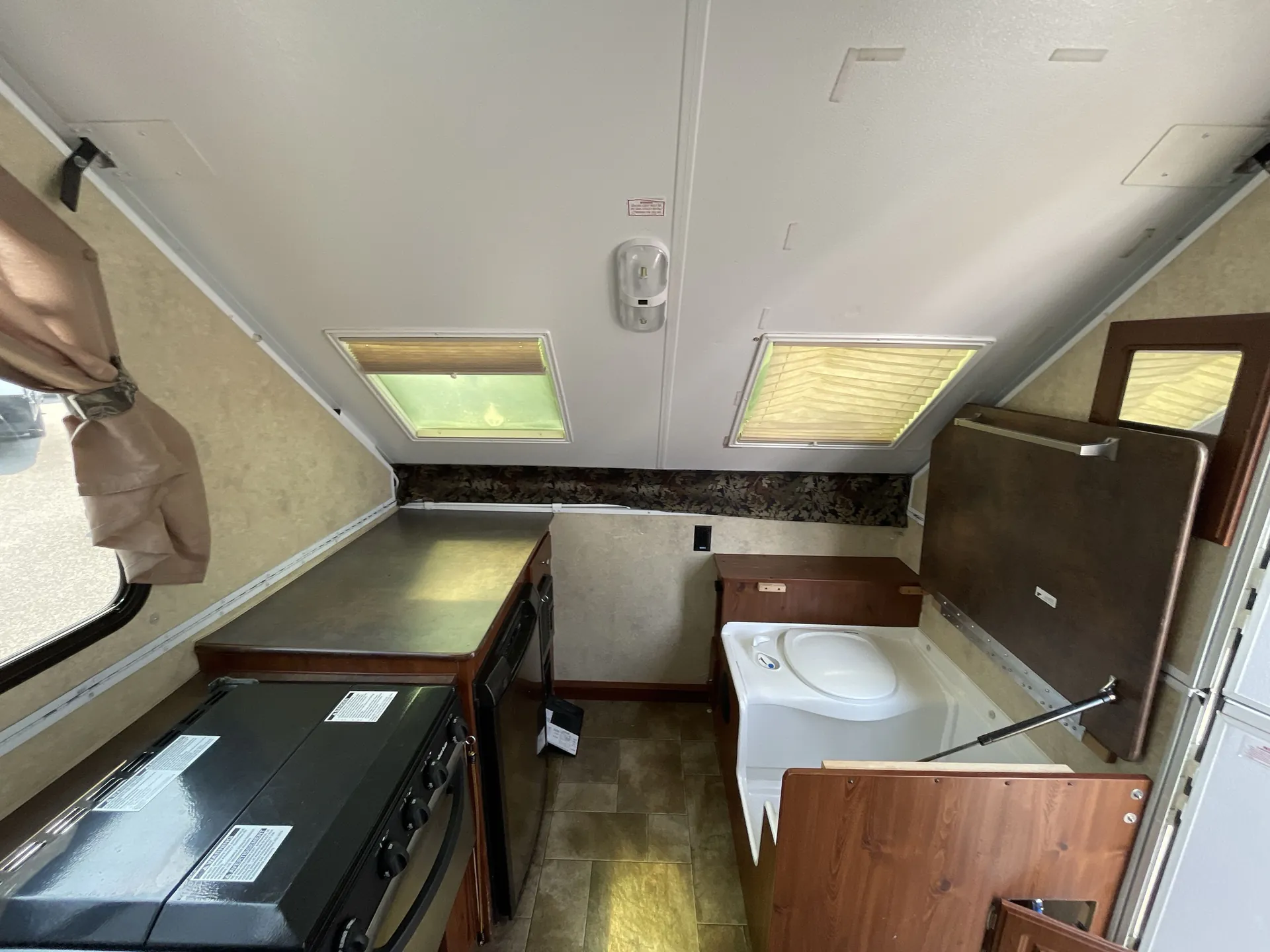 2014 Forest River Flagstaff Hard Side T19SCHW — living area main