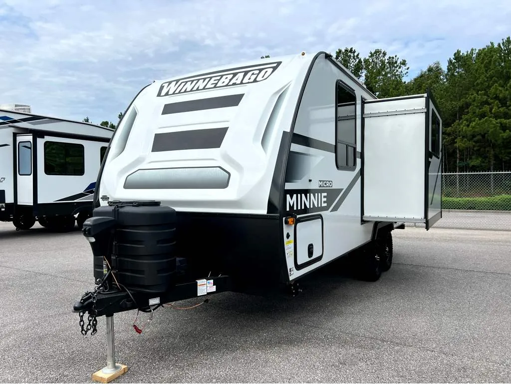 2024 Winnebago Minnie Winnie 2108FBS - Photo 2