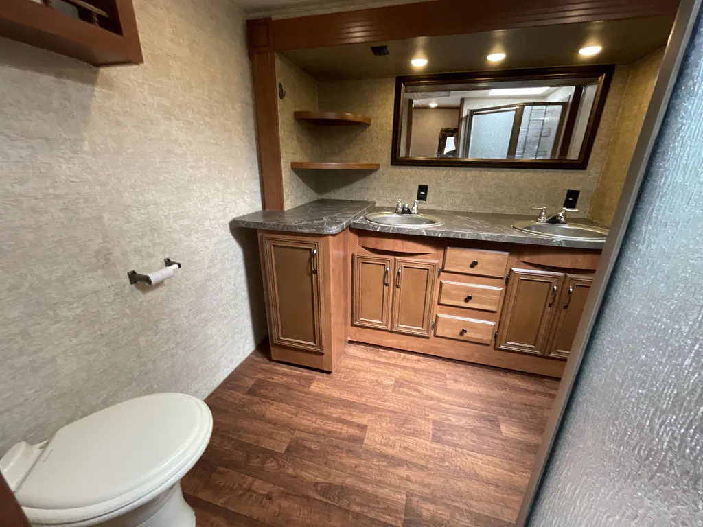 2016 Forest River Sierra 355RE, Photos photo 12