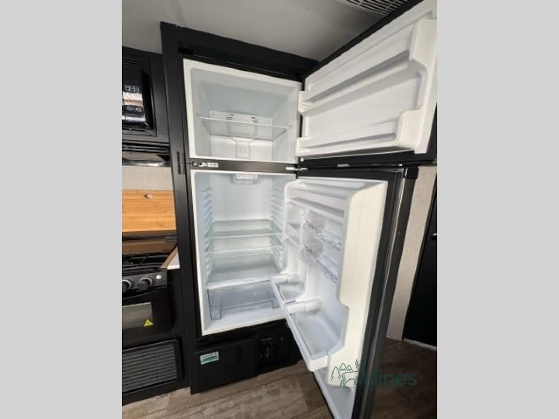 2022 Forest River Cherokee Grey Wolf 26DBH — Photo 6