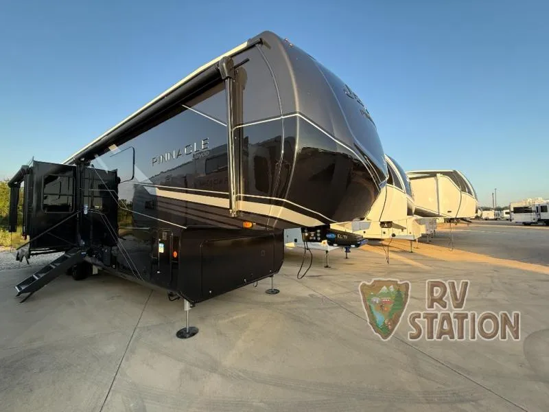 2026 Jayco Pinnacle 36FBTS - Photo 2