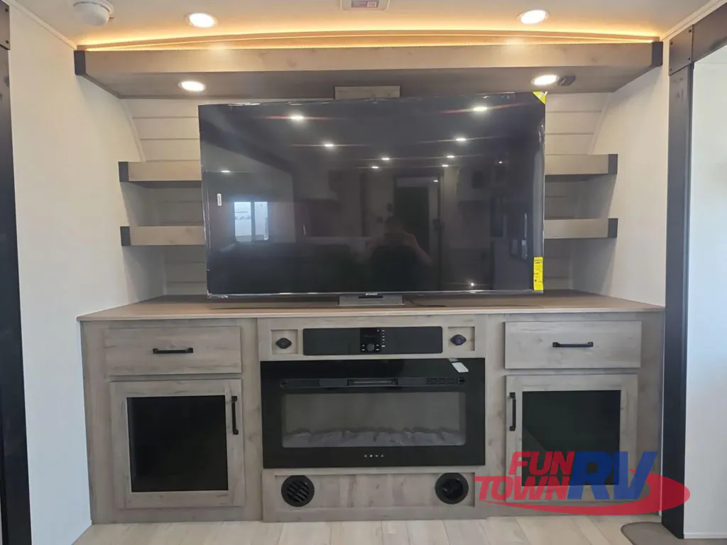 2026 Forest River Solaire 3300FLBS, Photos photo 14