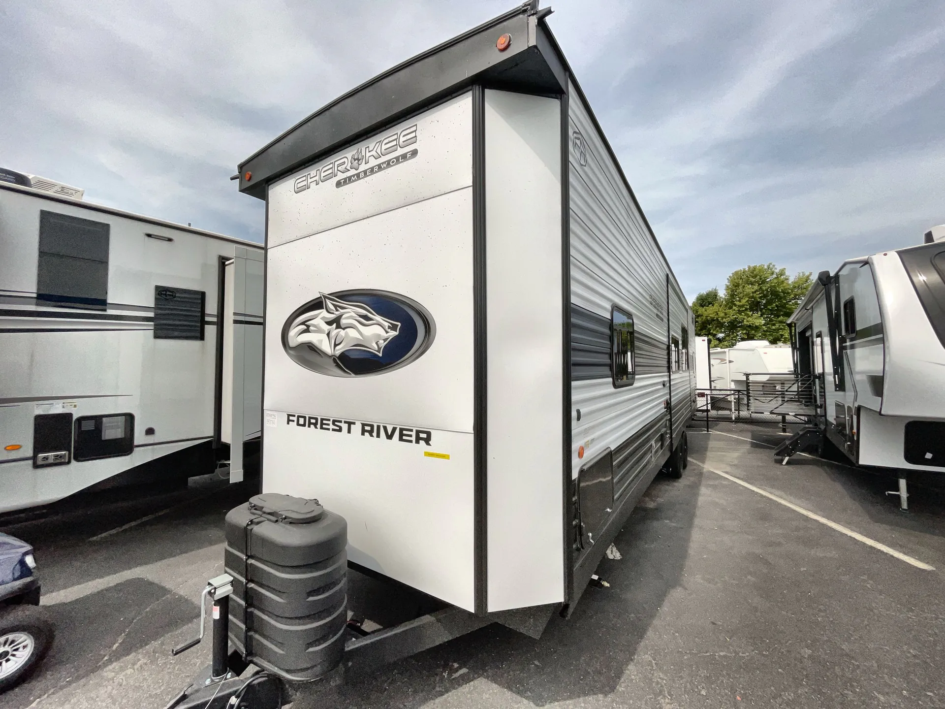 2026 Forest River Cherokee Timberwolf 39TN - Photo 2