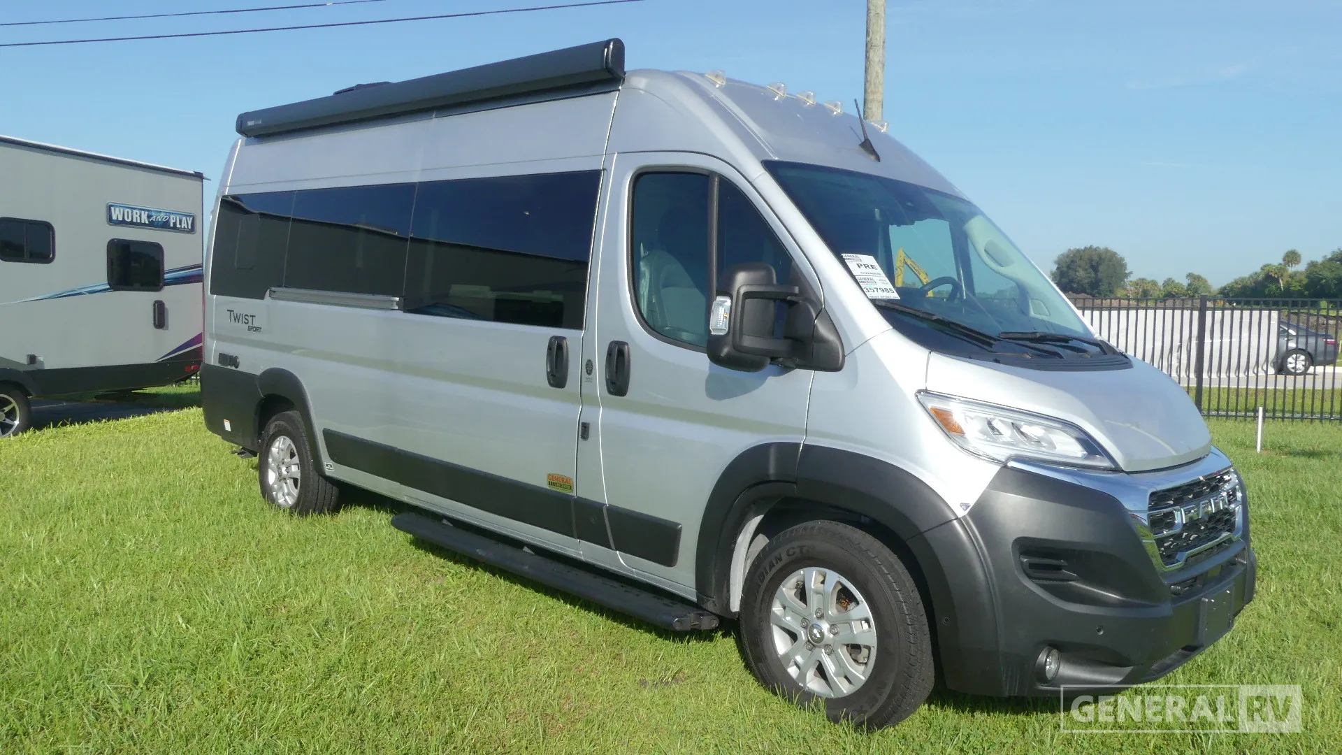 2026 Thor Motor Coach Twist Sport 20US - Photo 2
