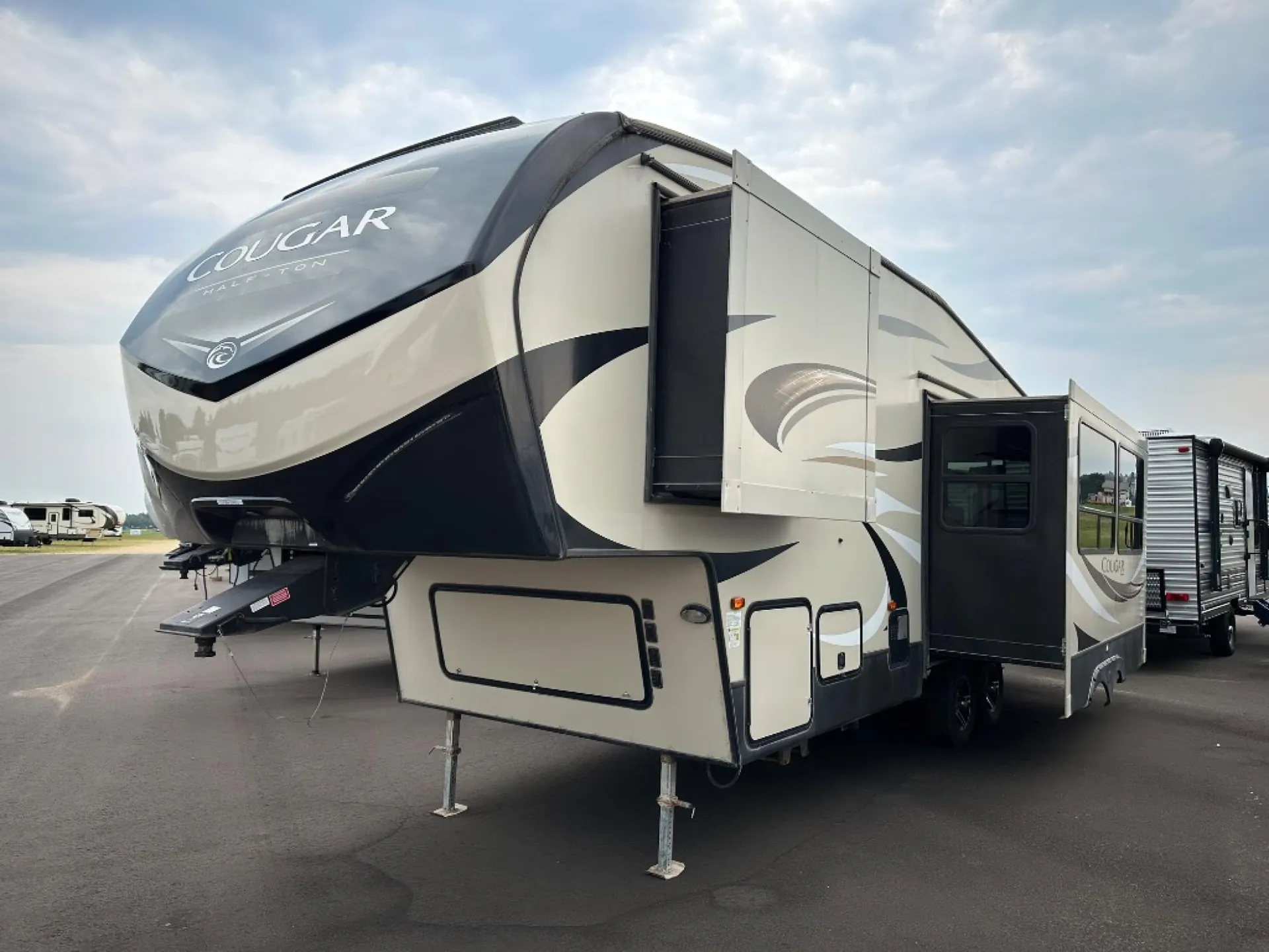 2018 Keystone Cougar Half-Ton Series 25RES - Photo 4