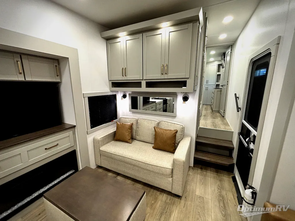 2025 Brinkley Model Z 3300, Photos photo 13