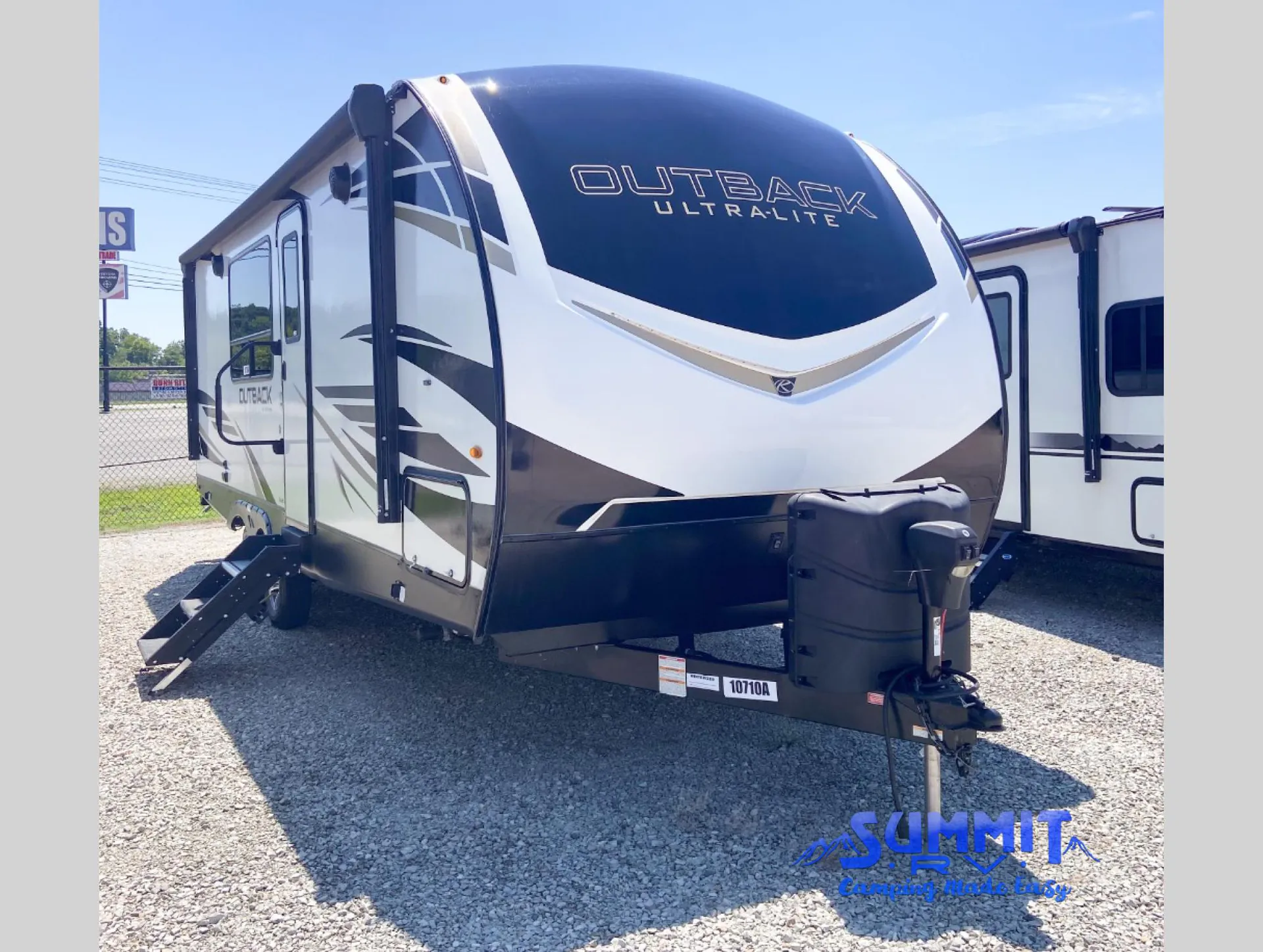 2022 Keystone Outback Ultra-Lite 221UMD - Photo 2