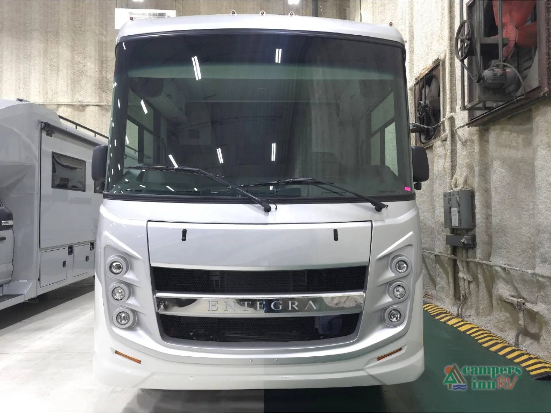 2026 Entegra Coach Vision XL 36A - Photo 3