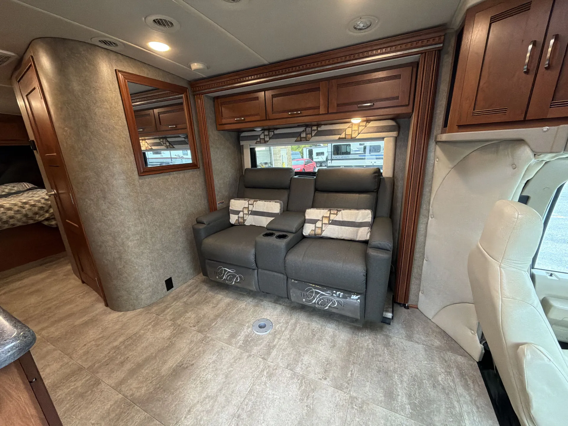 2017 Winnebago Aspect 27K — living area main