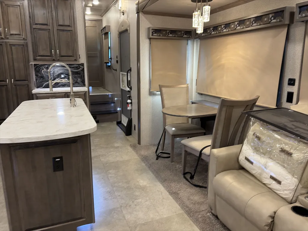 2020 Forest River Cedar Creek Champagne Edition 38EL, Photos photo 3
