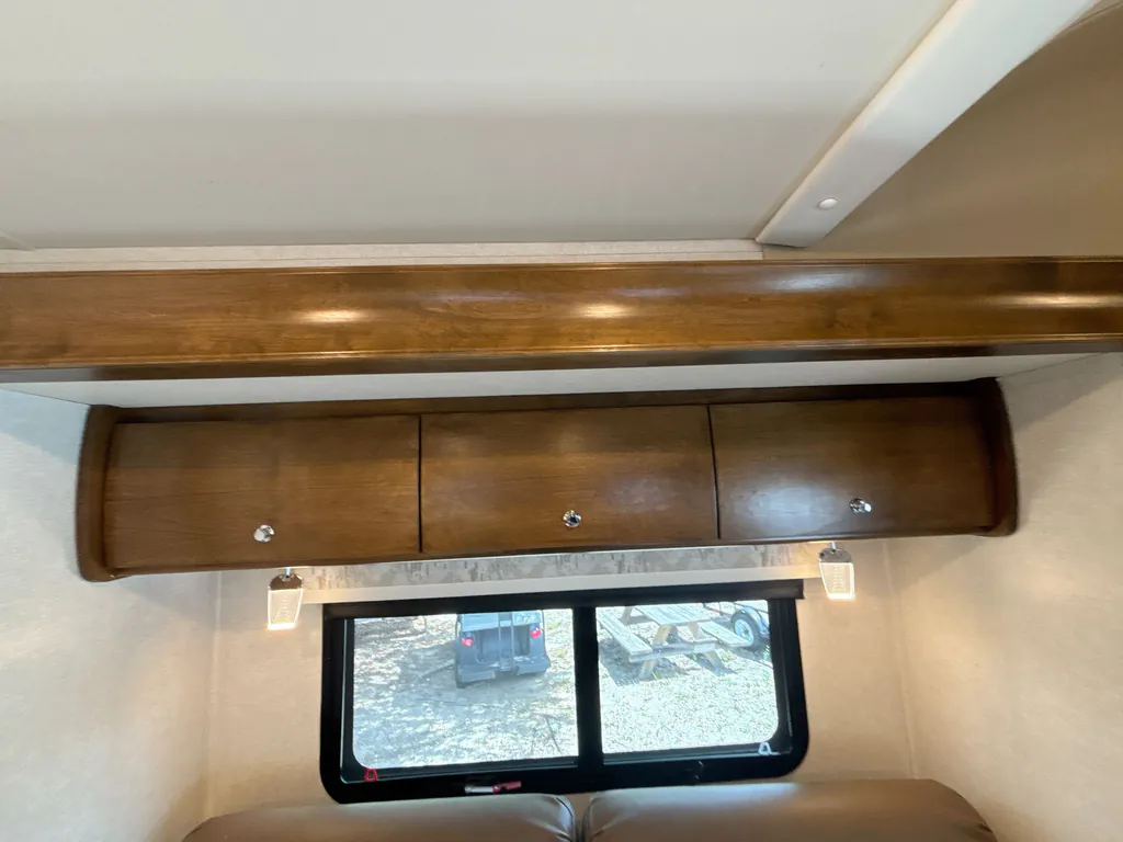 2019 Tiffin Wayfarer 25 QW, Photos photo 14