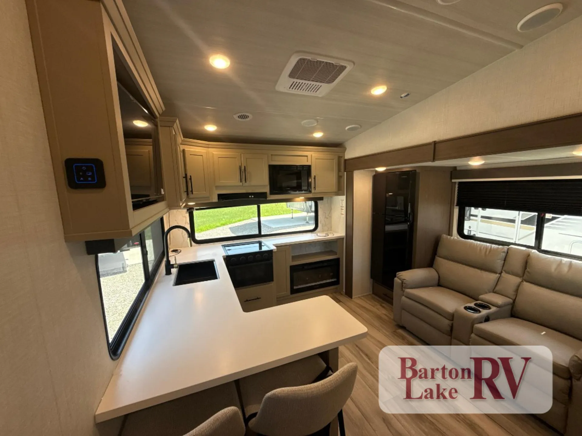 2027 Keystone RV Cougar Sport 2100ML - Photo 3