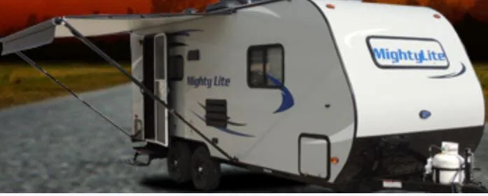 Pacific Coachworks Mighty Lite 17RK exterior