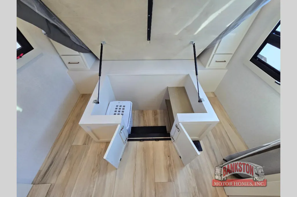 2026 Brinkley Model I 235, Photos photo 30