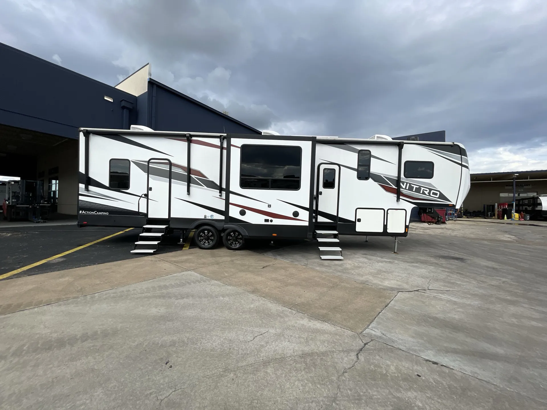 2023 Forest River XLR Nitro 351 — campside