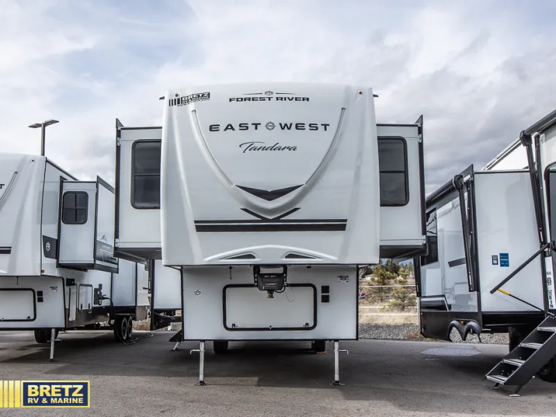 2026 East to West Tandara 390FL - Photo 3