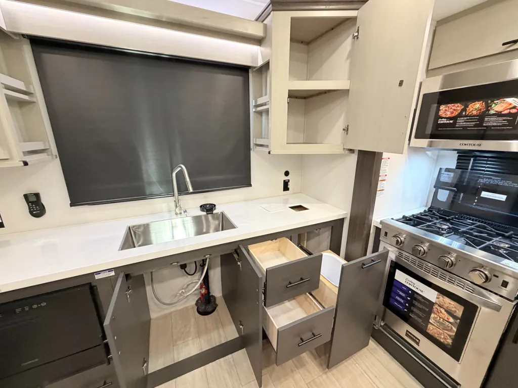 2027 Forest River RV Wolverine 32JF, Photos photo 24