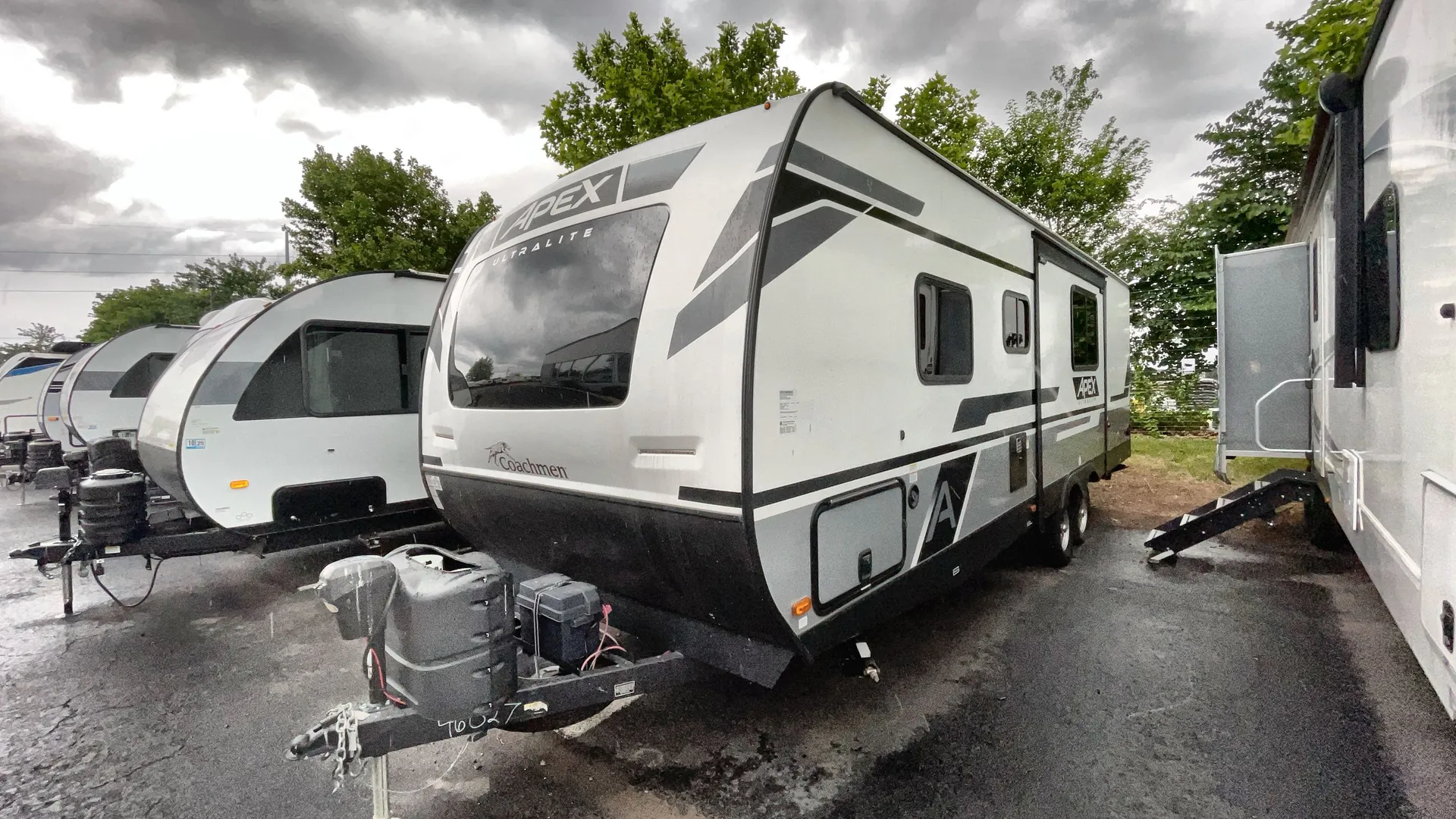 2023 Coachmen Apex 256BHS - Photo 2