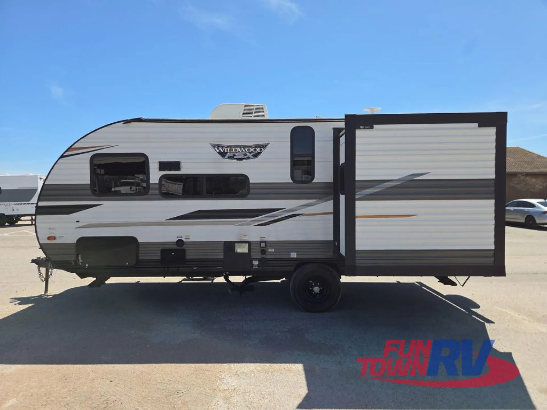 2023 Forest River Wildwood FSX 169RSK — Photo 5