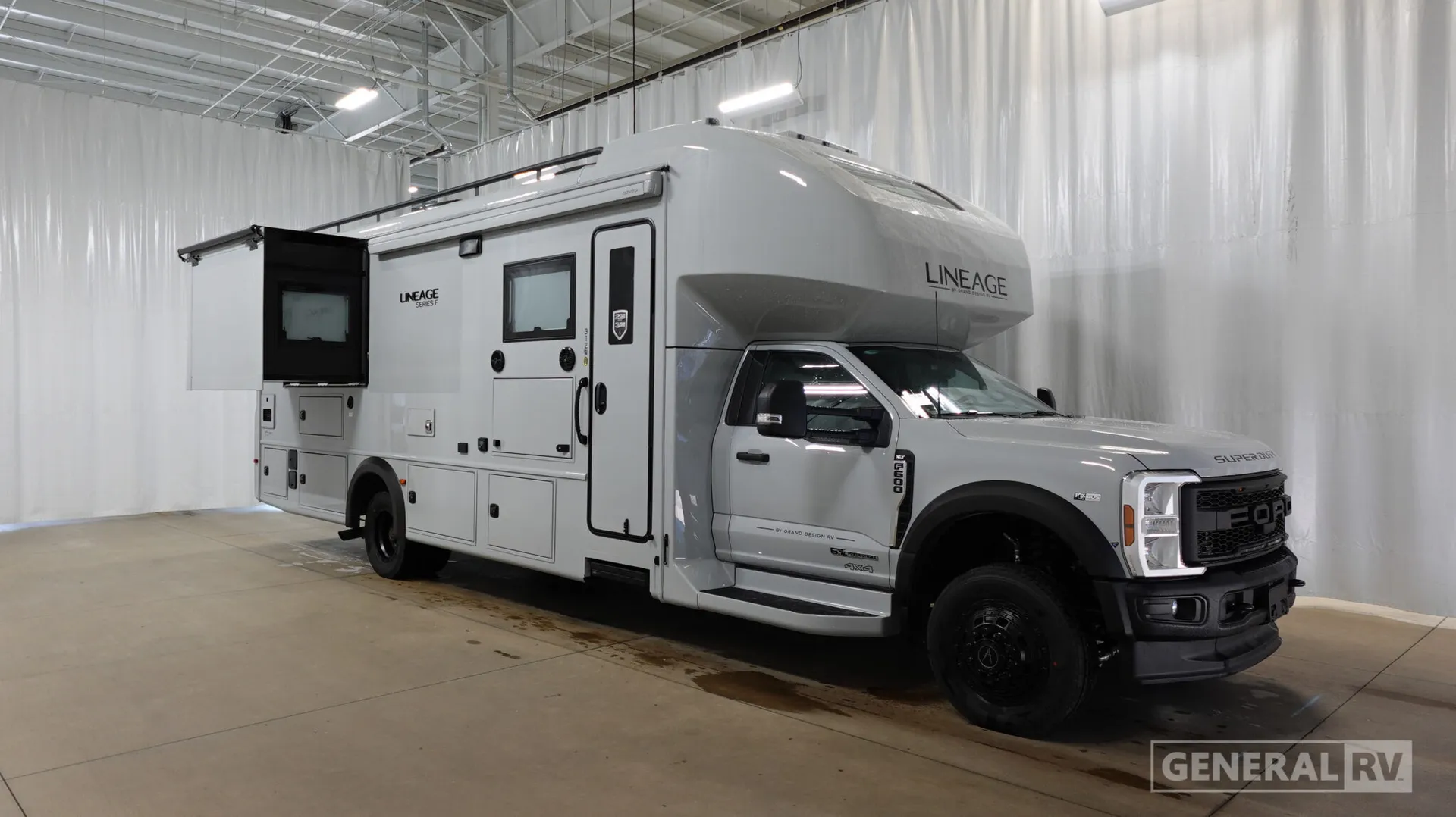 2027 Grand Design Lineage Series F 31ZW - Photo 2