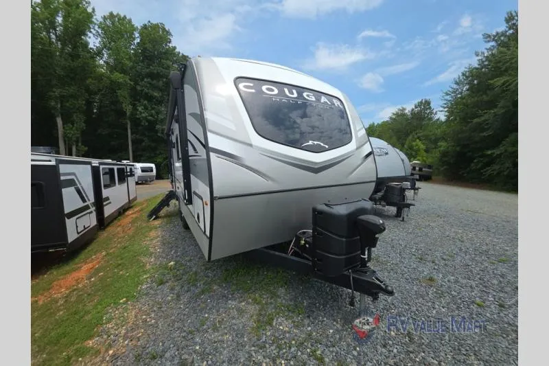2023 Keystone RV Cougar Half-Ton 22RBS - Photo 2